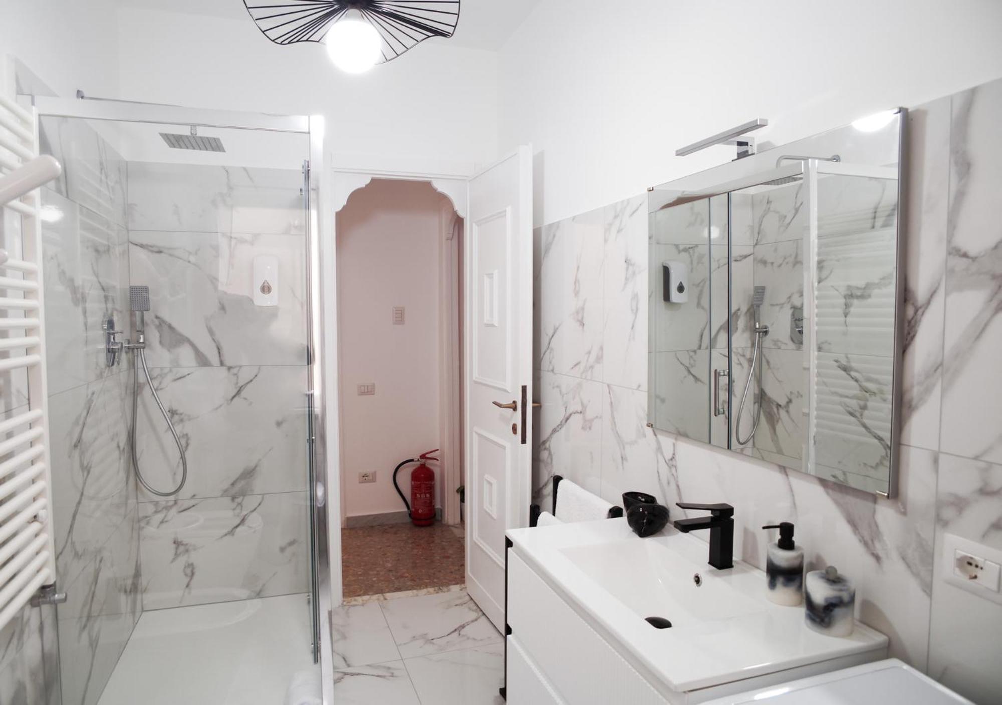 Thery House - Tiburtina Apartment โรม ภายนอก รูปภาพ
